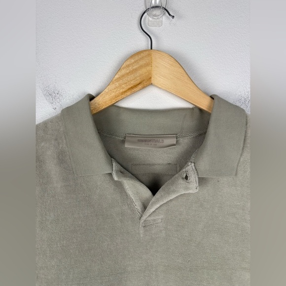 Fear of God Essentials Women's Sage Green Velour Sleeveless Polo Sweatshirt Sz M - Picture 5 of 11